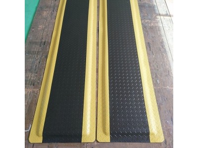 卡优无味防静电台垫双层环保PVC防滑垫，增强工业防疲劳脚垫